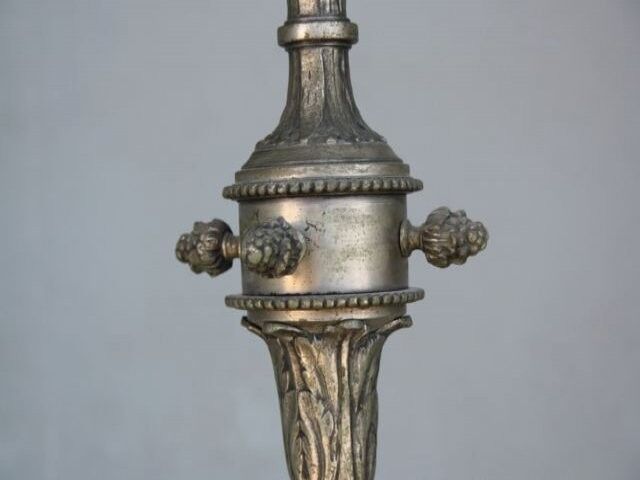 Gloss metal silver style Louis XVI