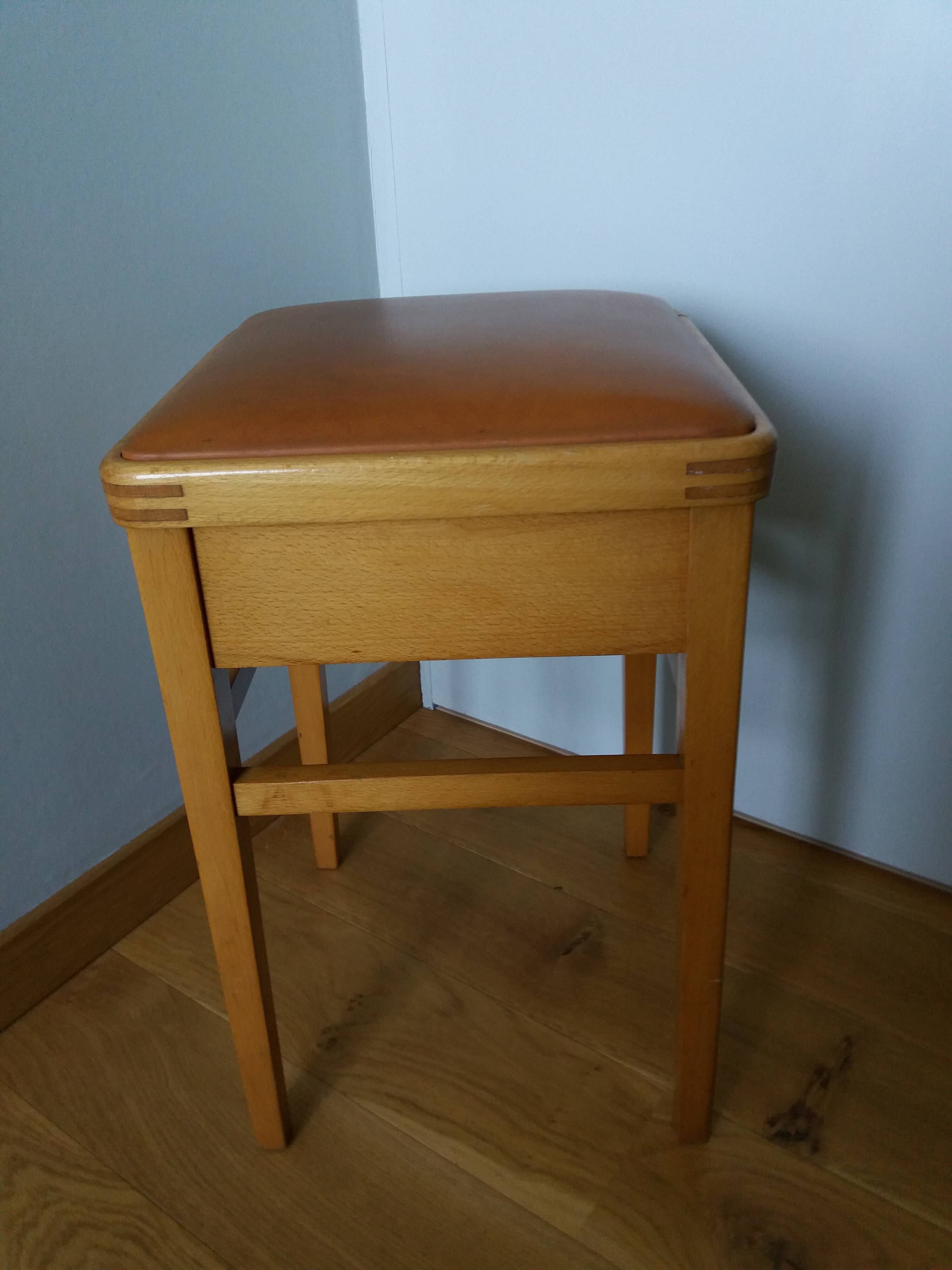 Wooden and faux leather shoe shine chest stool