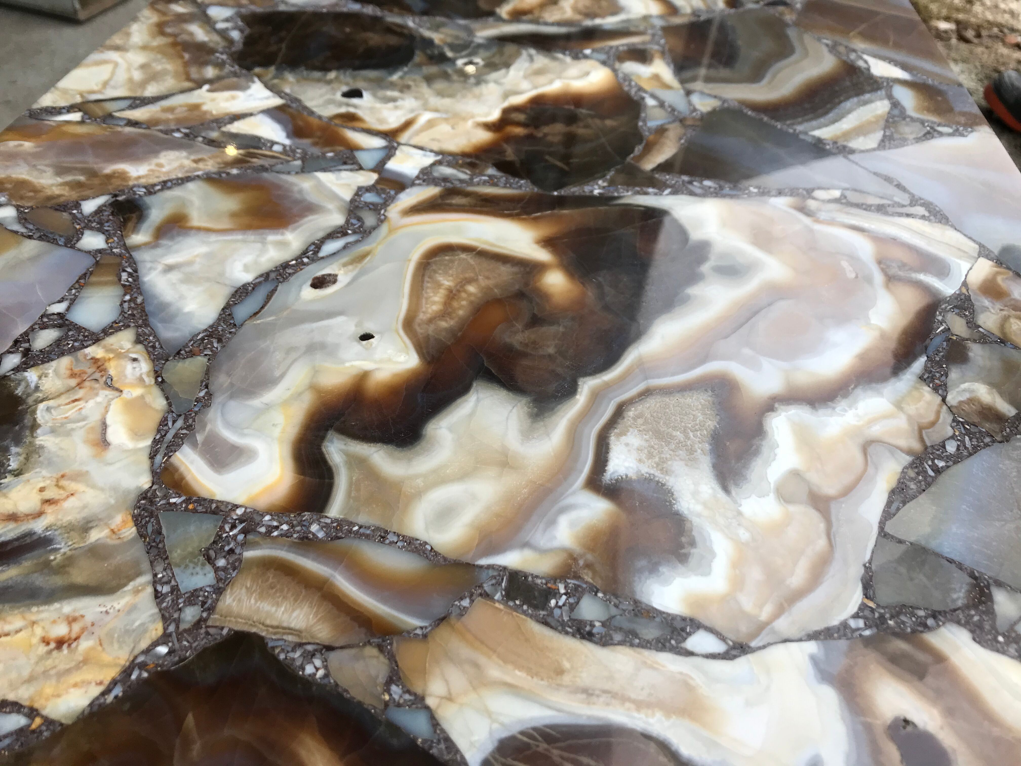 1970 coffee table in polished Madagascar aragonite