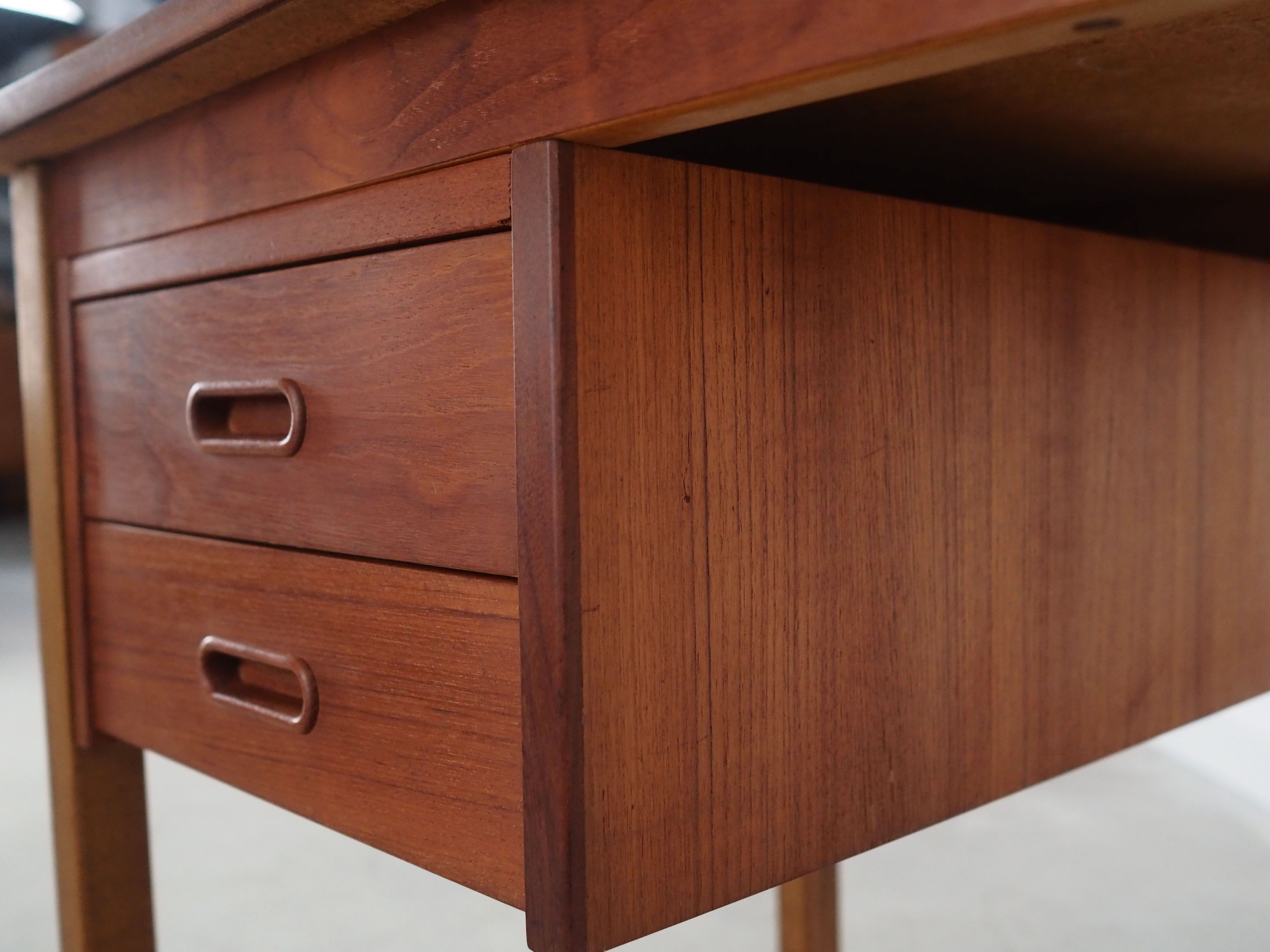 Teak desk, Danish design, 1970s