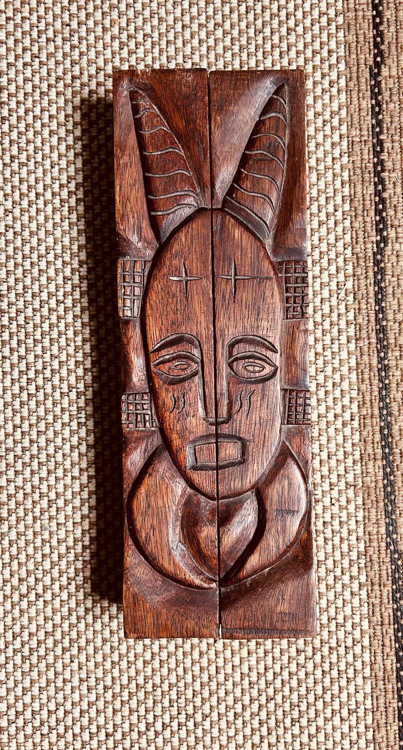 Awalé game in carved wood