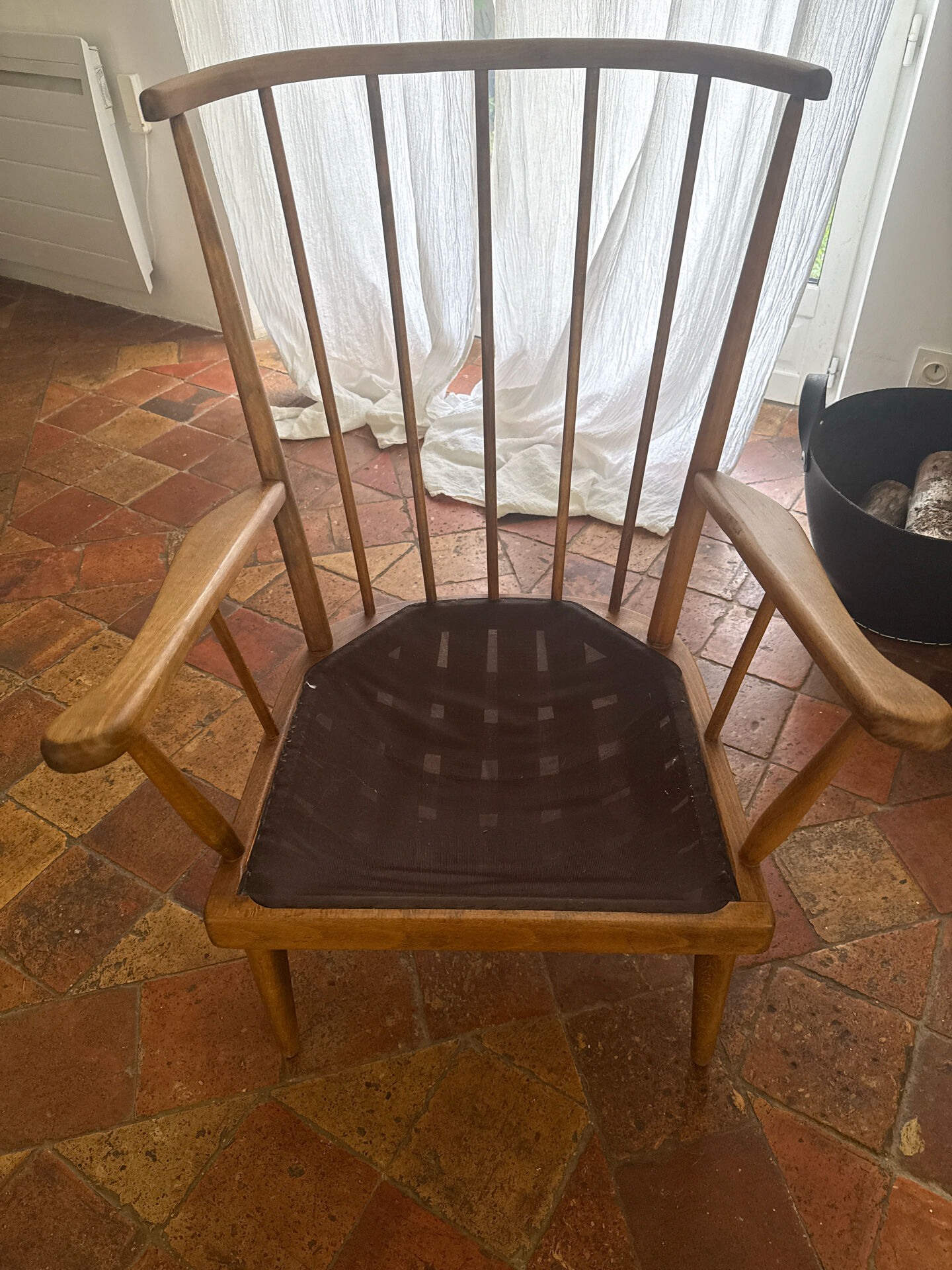 Fauteuil de style scandinave (esprit Windsor),