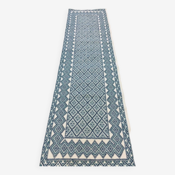 Handmade white and blue margoum rug in natural wool