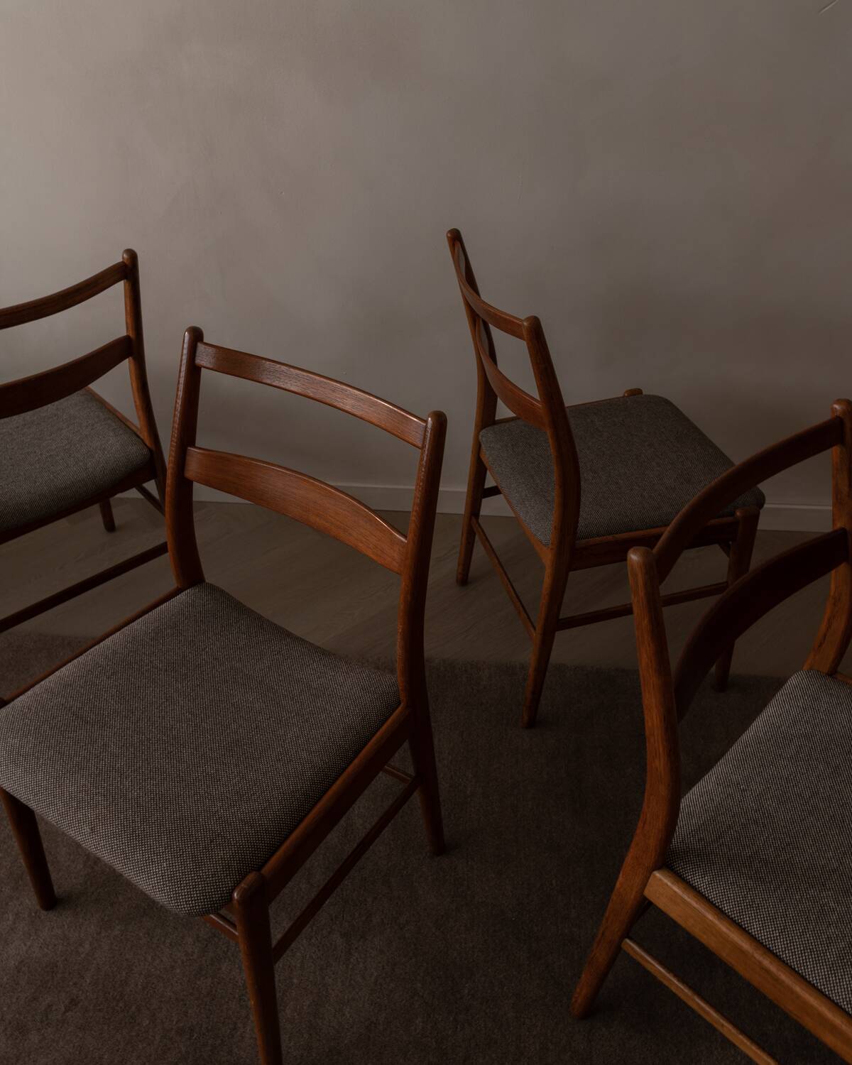 Ensemble de 4 chaises de salle à manger en teck ‘Minett’ de Yngve Ekström pour Troeds, Suède, 1960.