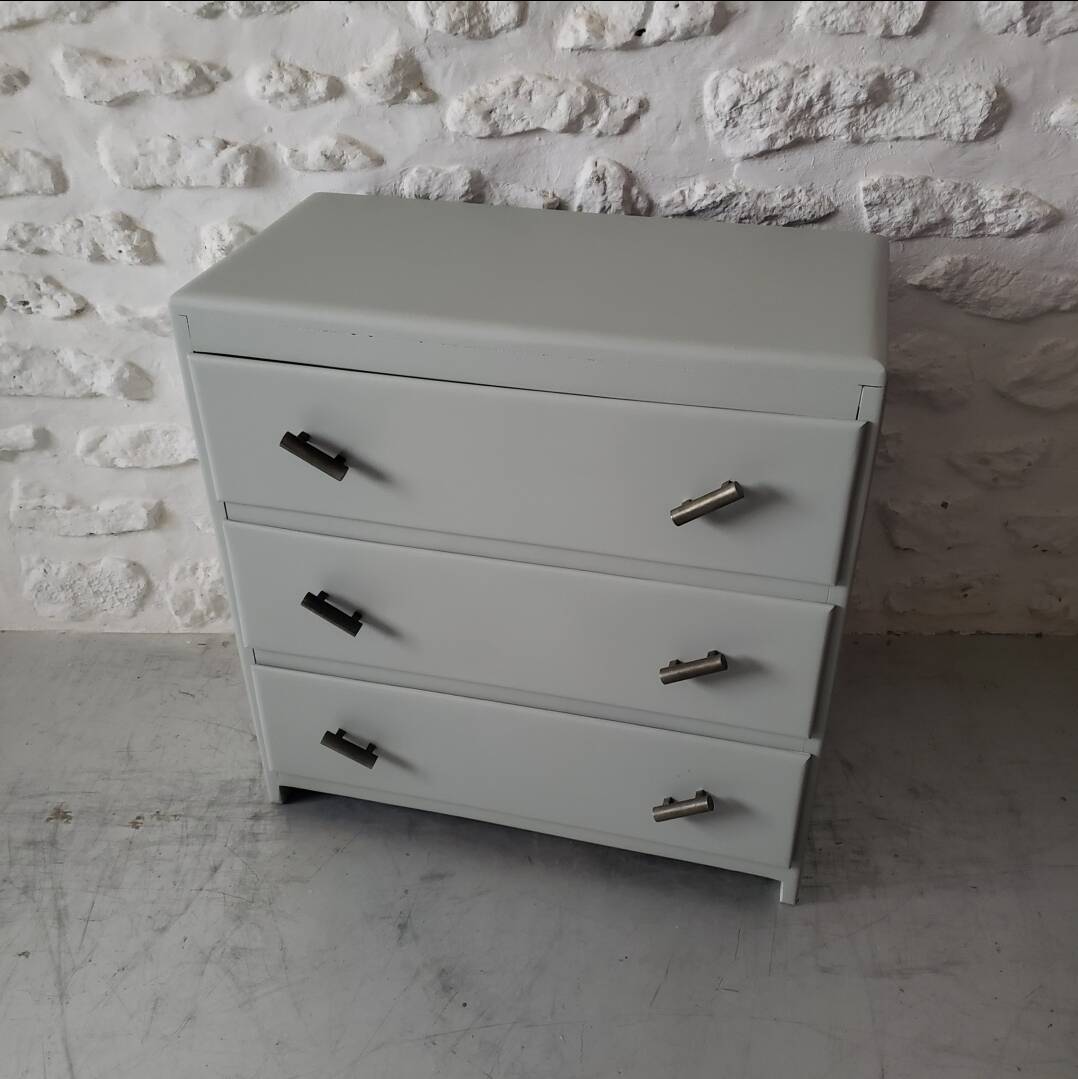 Vintage solid wood chest of drawers