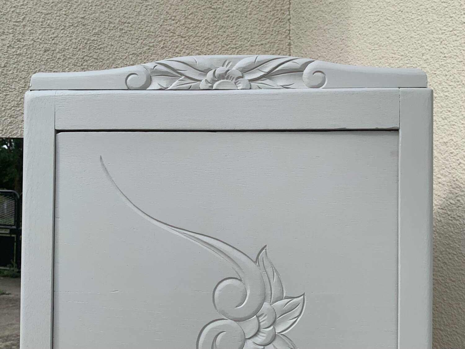 Asymmetrical Parisian Art Deco wardrobe 1930