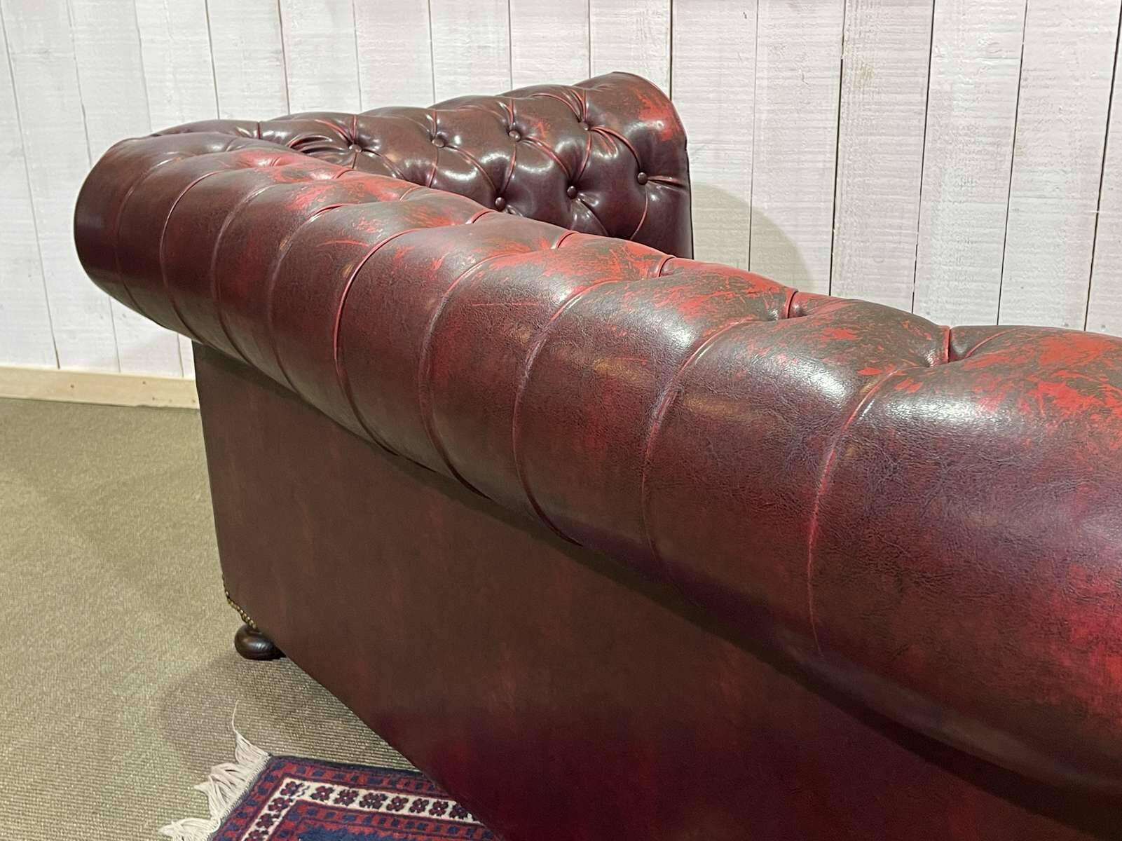 1980s Red 2-Seater Chesterfield Sofa