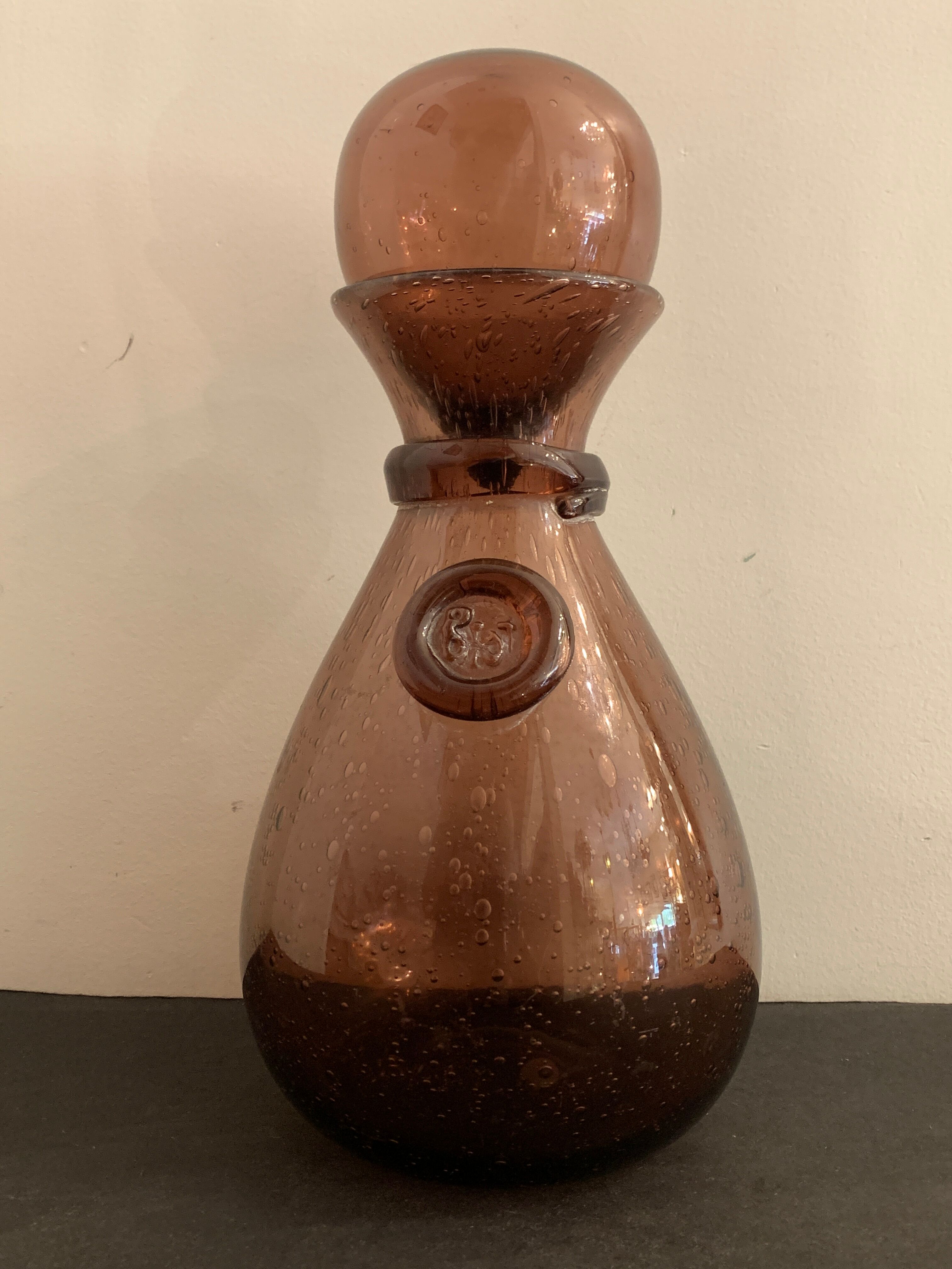 Biot blown glass wine decanter, pink color of the sands