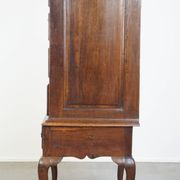 Early 18th century English oak chest on stand/ highboy