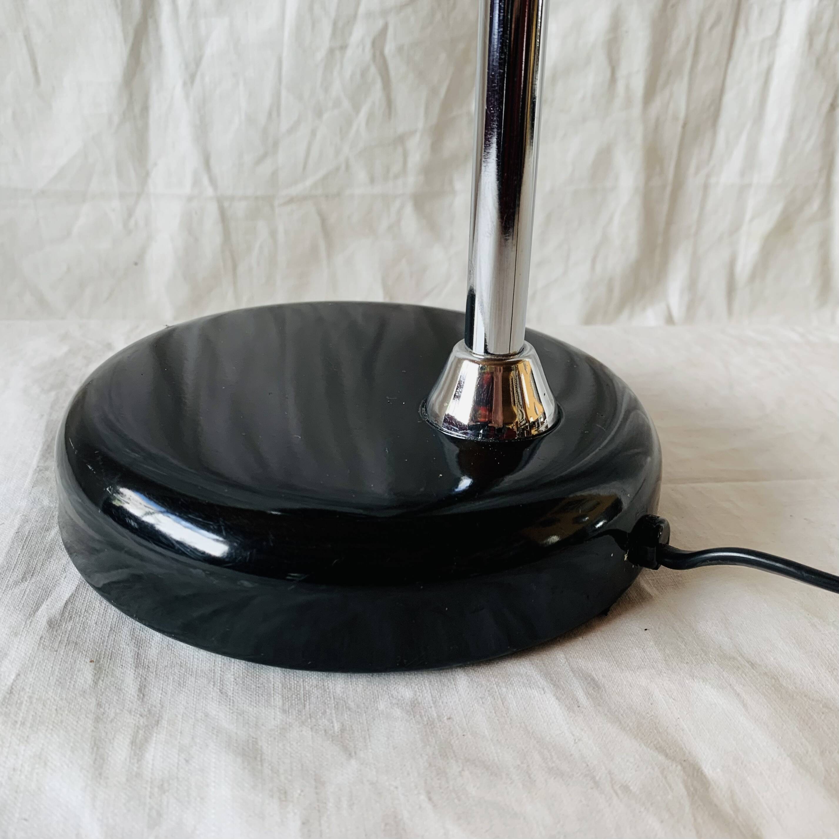 Vintage flexible desk lamp in black and chrome metal