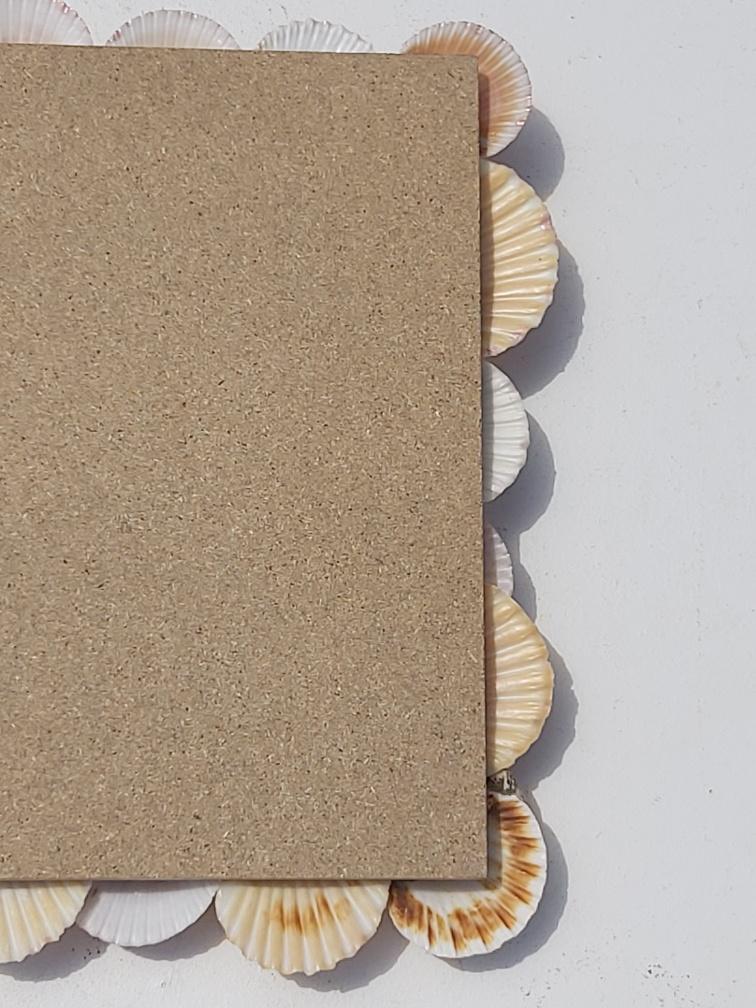 Vintage seashell mirror 31x35cm