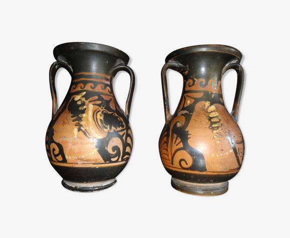 Deux vases profil de dame de la mode figure rouge IVème av.JC Art Grec Italie