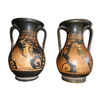 Deux vases profil de dame de la mode figure rouge IVème av.JC Art Grec Italie