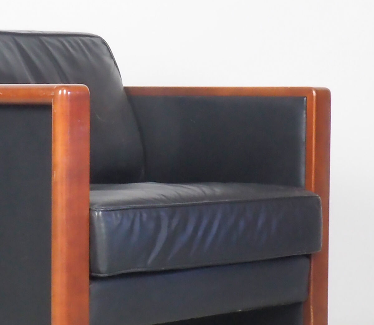 2 vintage Walter Knoll leather lounge chairs, 1970's