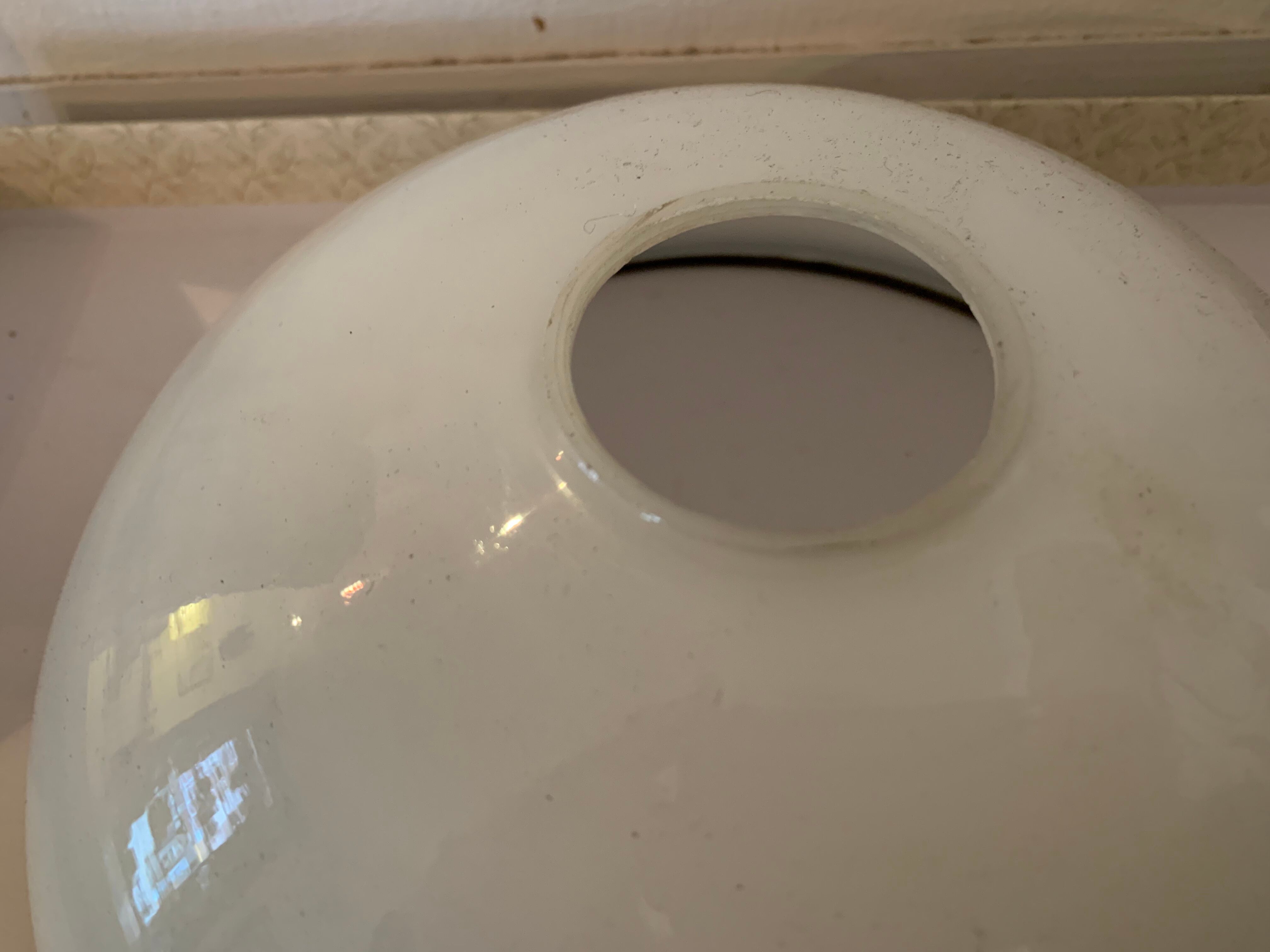 Two opaline suspensions