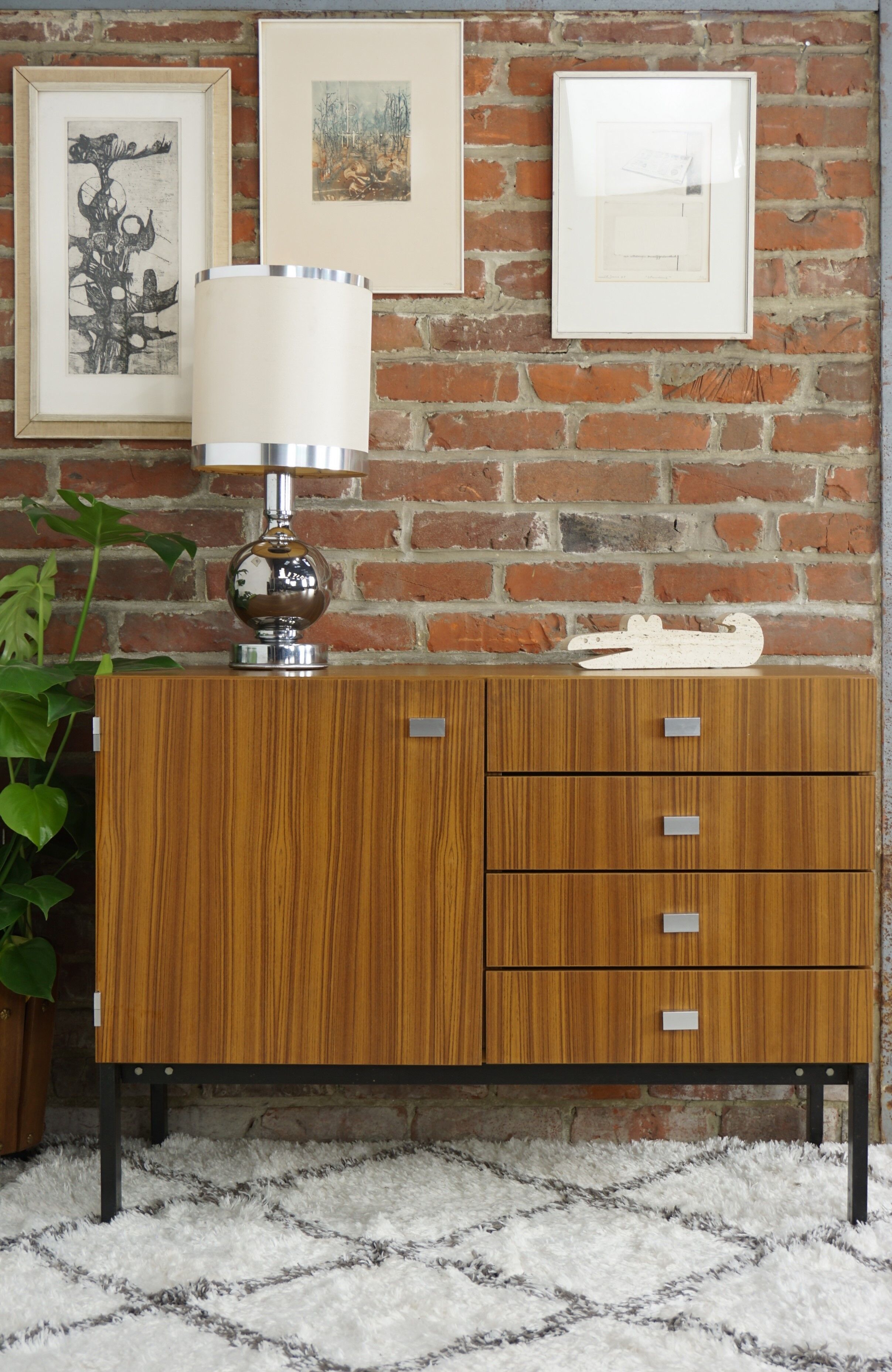 Sideboard Pierre Guariche for Meurop 60