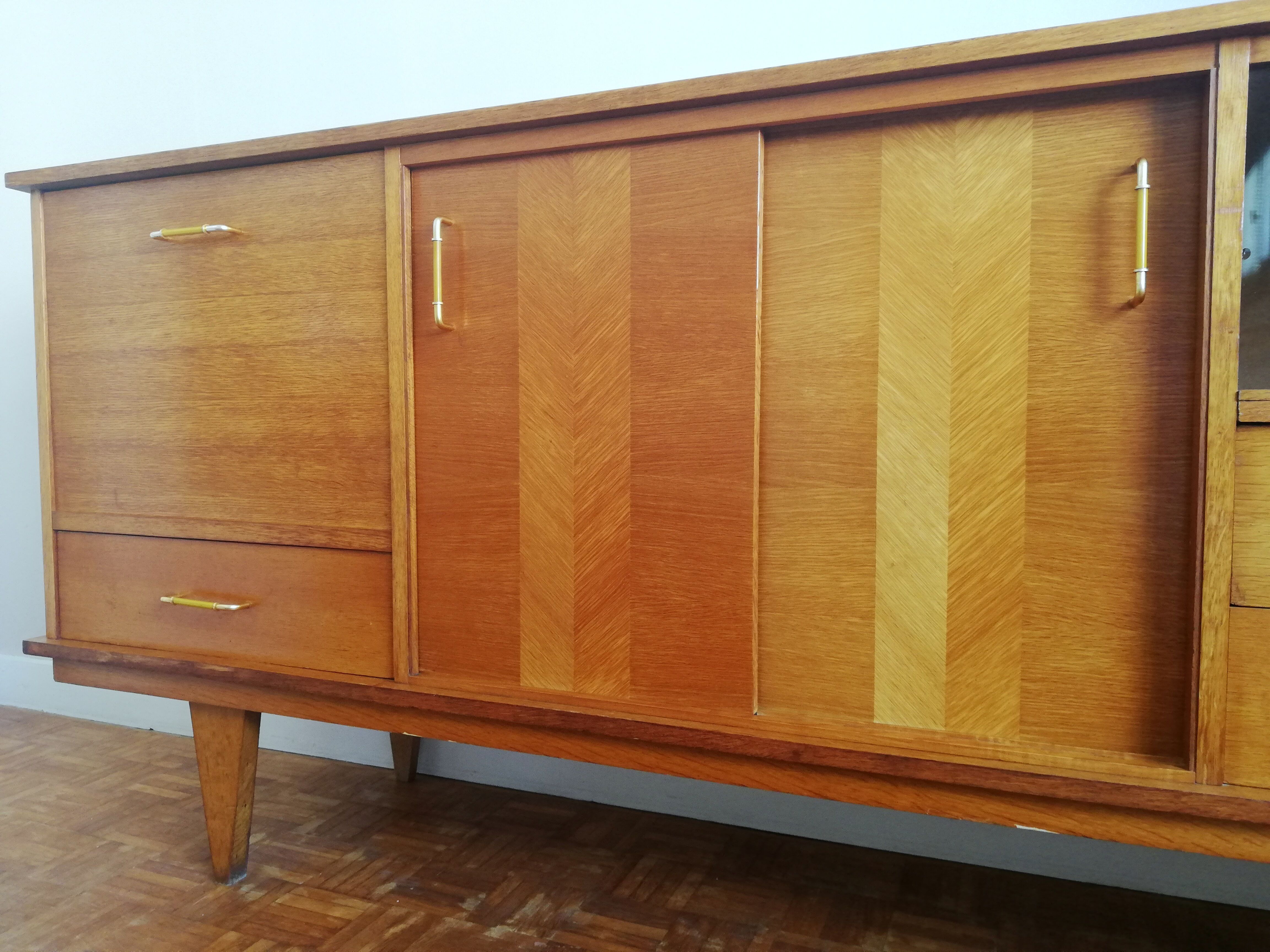 Light oak line-up 60s