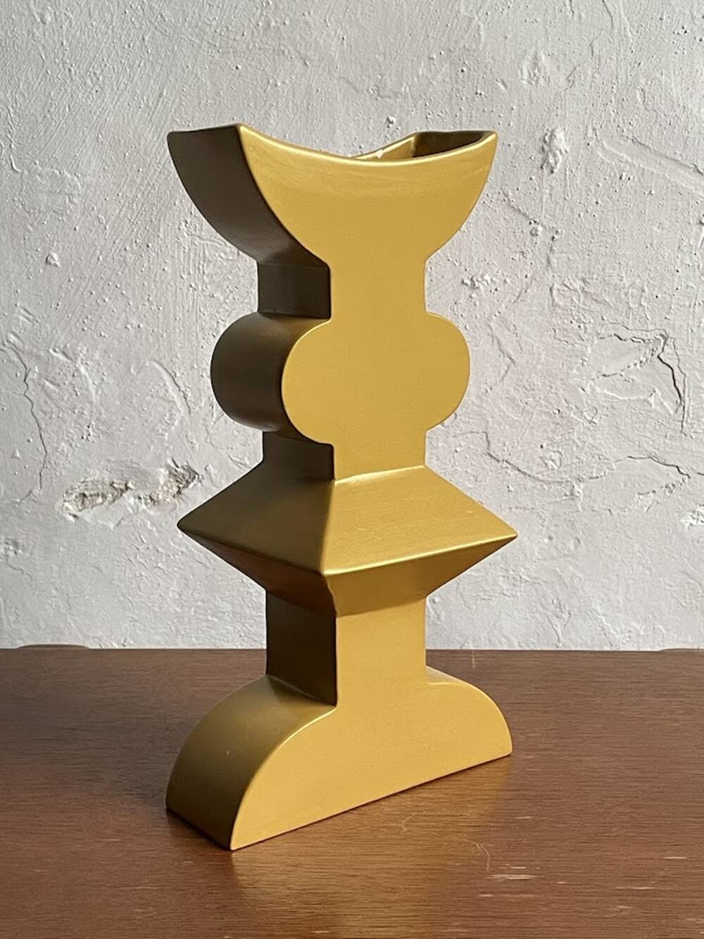 Memphis style ceramic vase "Totem" by Florio Keramia 1990s