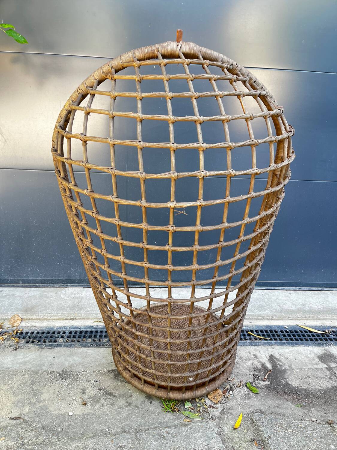 Hanging chair
