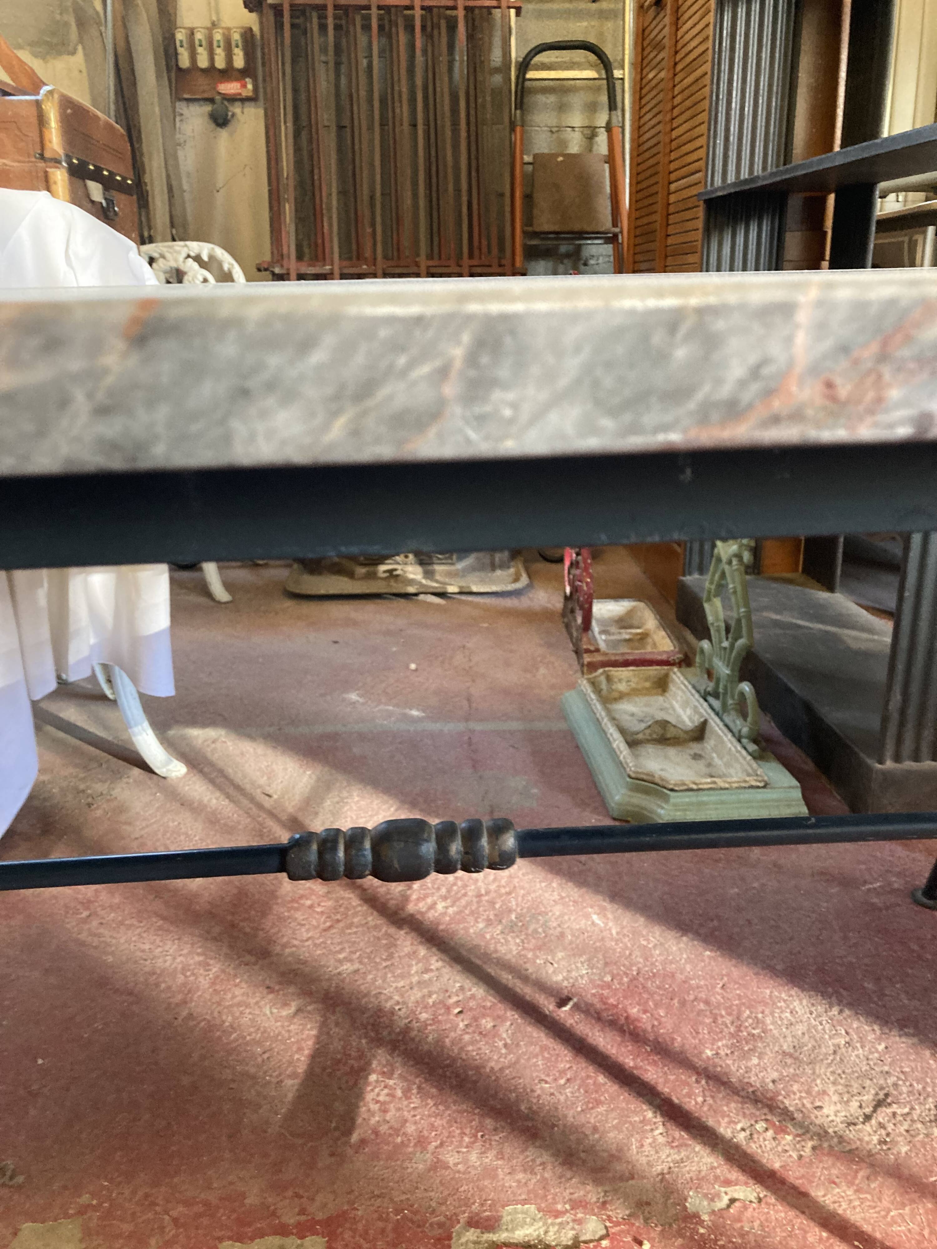Table cast iron enamelled gold, top marble
