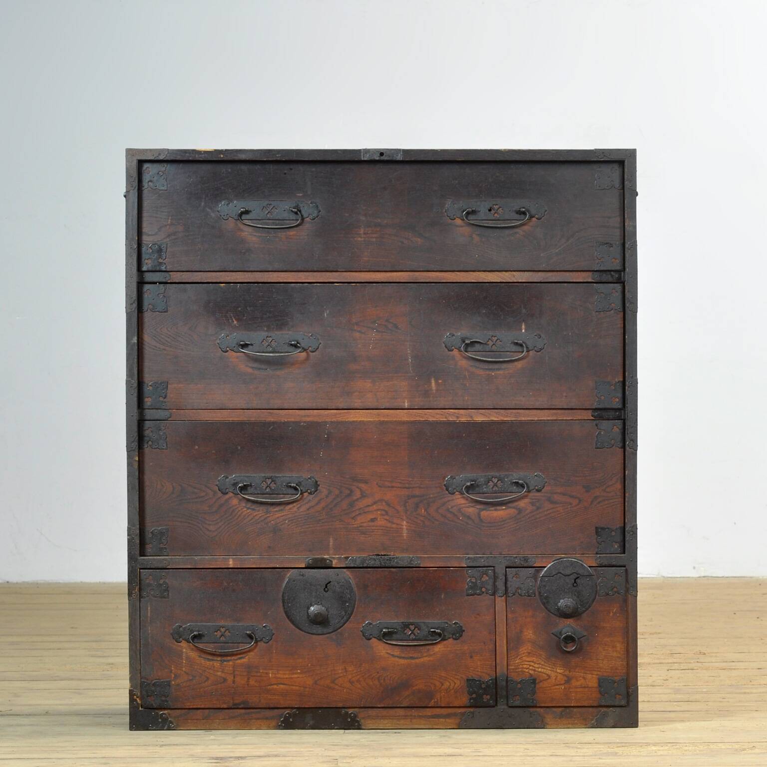 Commode Tansu japonaise, vers 1870