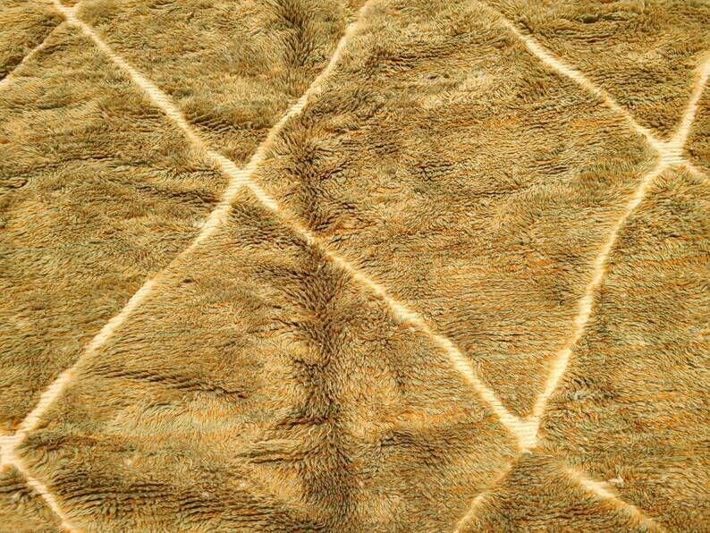 Large ochre and mustard Moroccan Mrirt rug 350x300 cm – diamond pattern