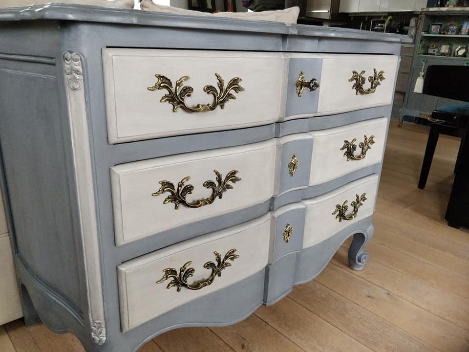 Louis XV style dresser