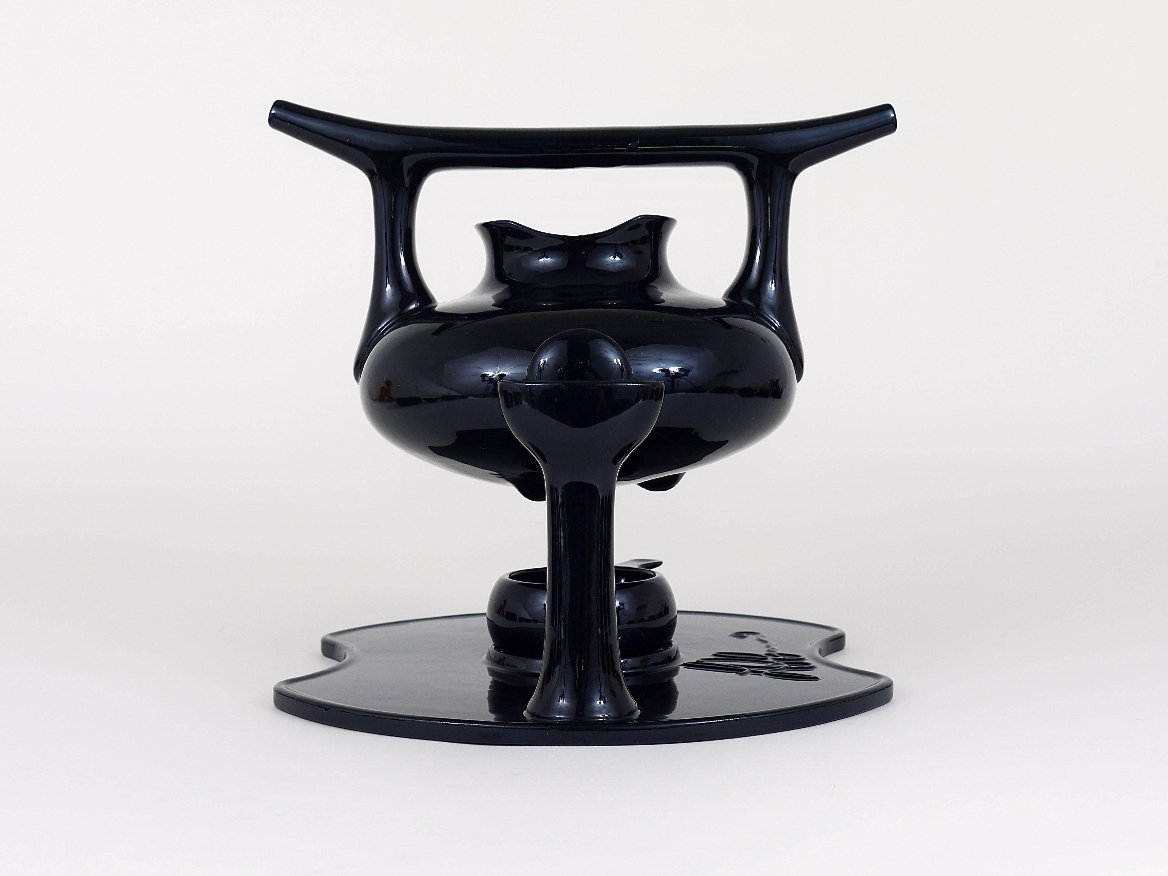 Complete tea service set and plates by Luigi Colani Zen, earthenware, Friesland, Germany, 1970s.