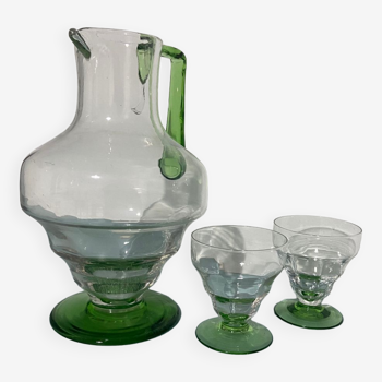 Carafe and 2 glasses