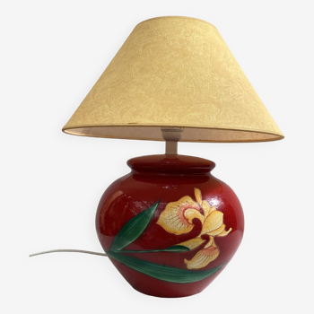 Lampe de table en céramique signé peint à la main dimension : hauteur -44cm- diamètre -24cm-