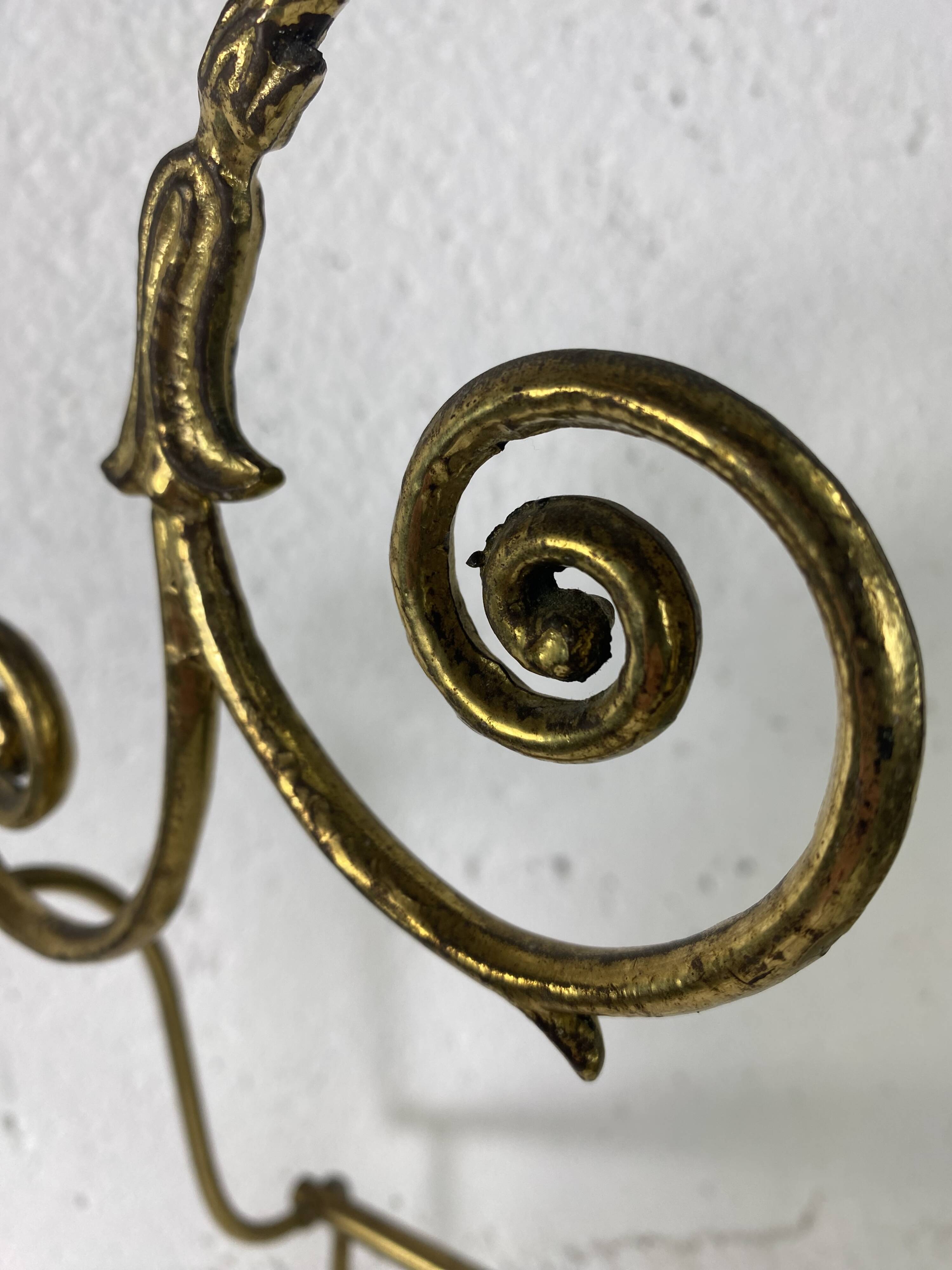 Porte revue doré en laiton
