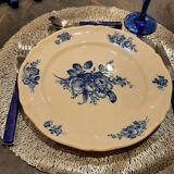 1900 vintage Villeroy and Boch dinner and soup plates
