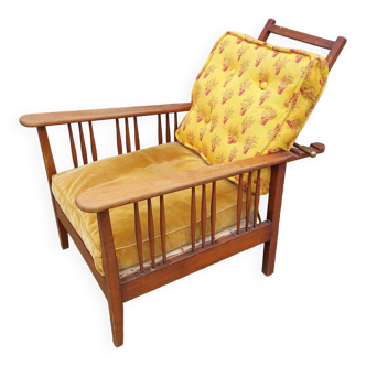 Liner armchair