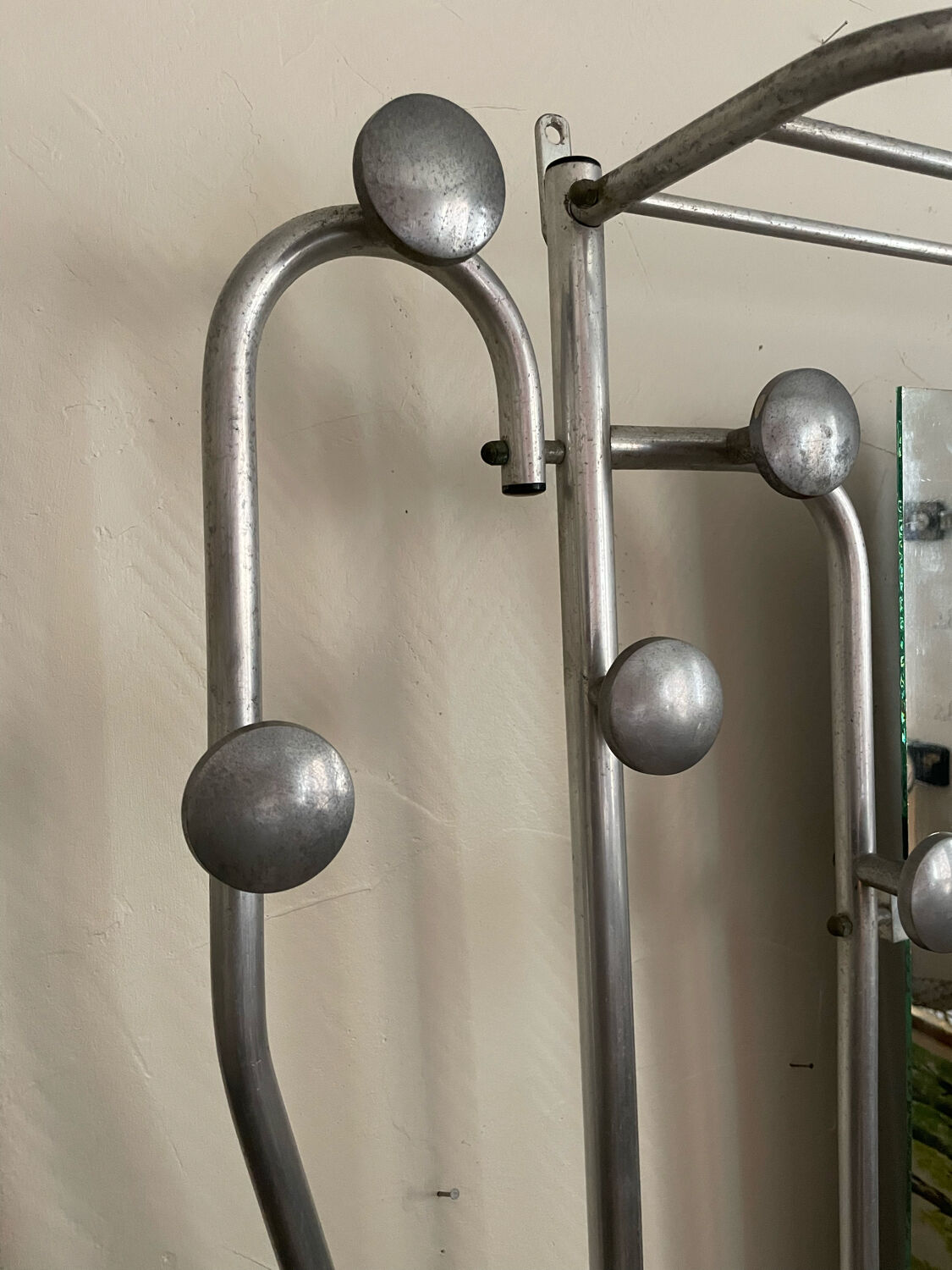 Aluminium cloakroom