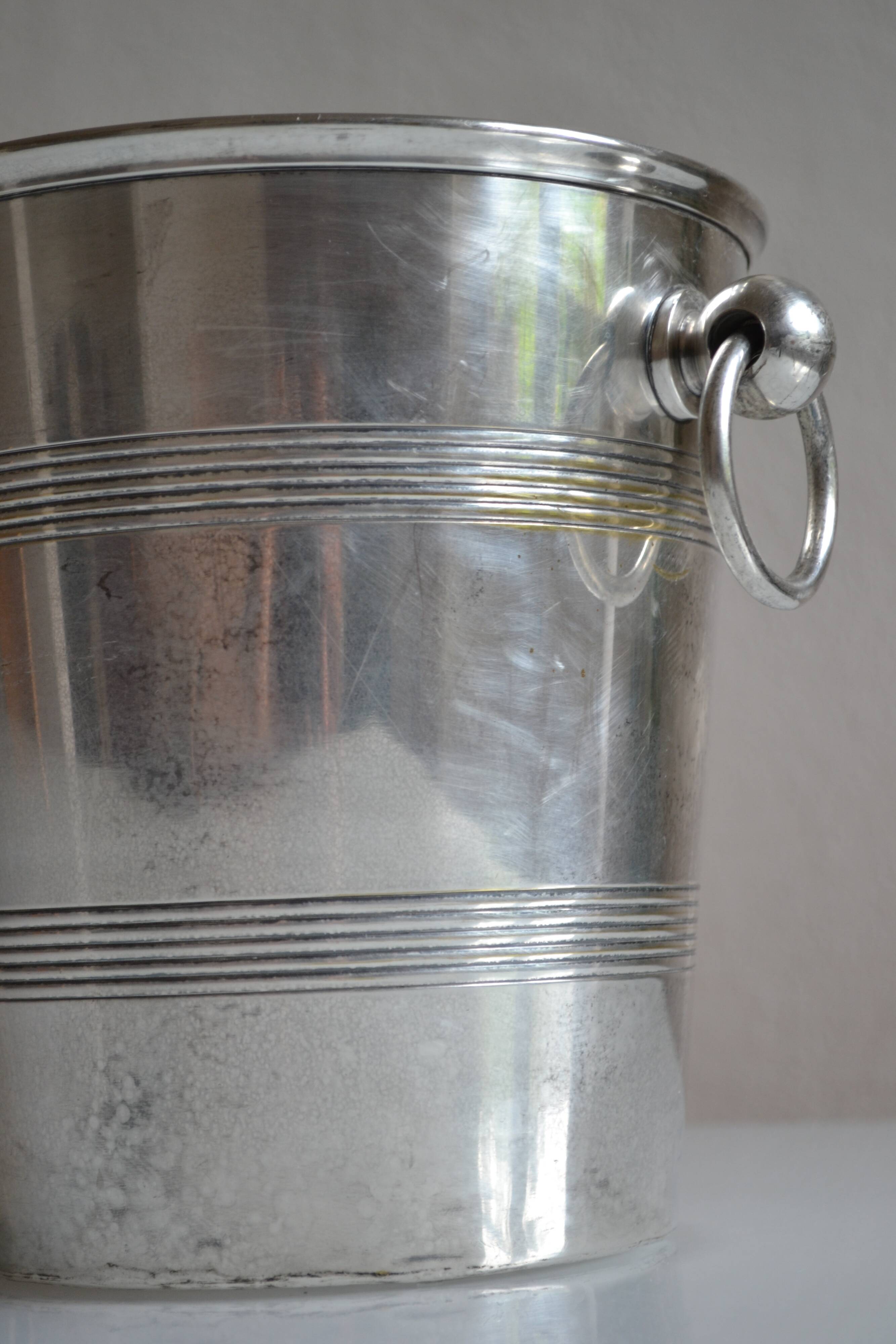 Vintage ice or champagne bucket in silver metal
