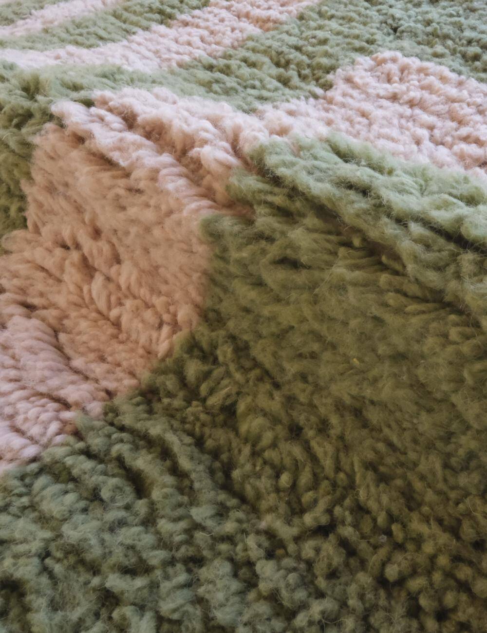 Tapis Contemporain Vert et Beige - 305 x 250 cm