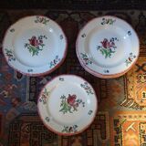 Faience plates of gien floral decoration