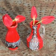 Set of two vases, soliflores in designer red and gray enameled ceramic, Vallauris style