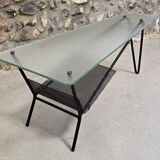 Table basse en verre et métal laqué noir