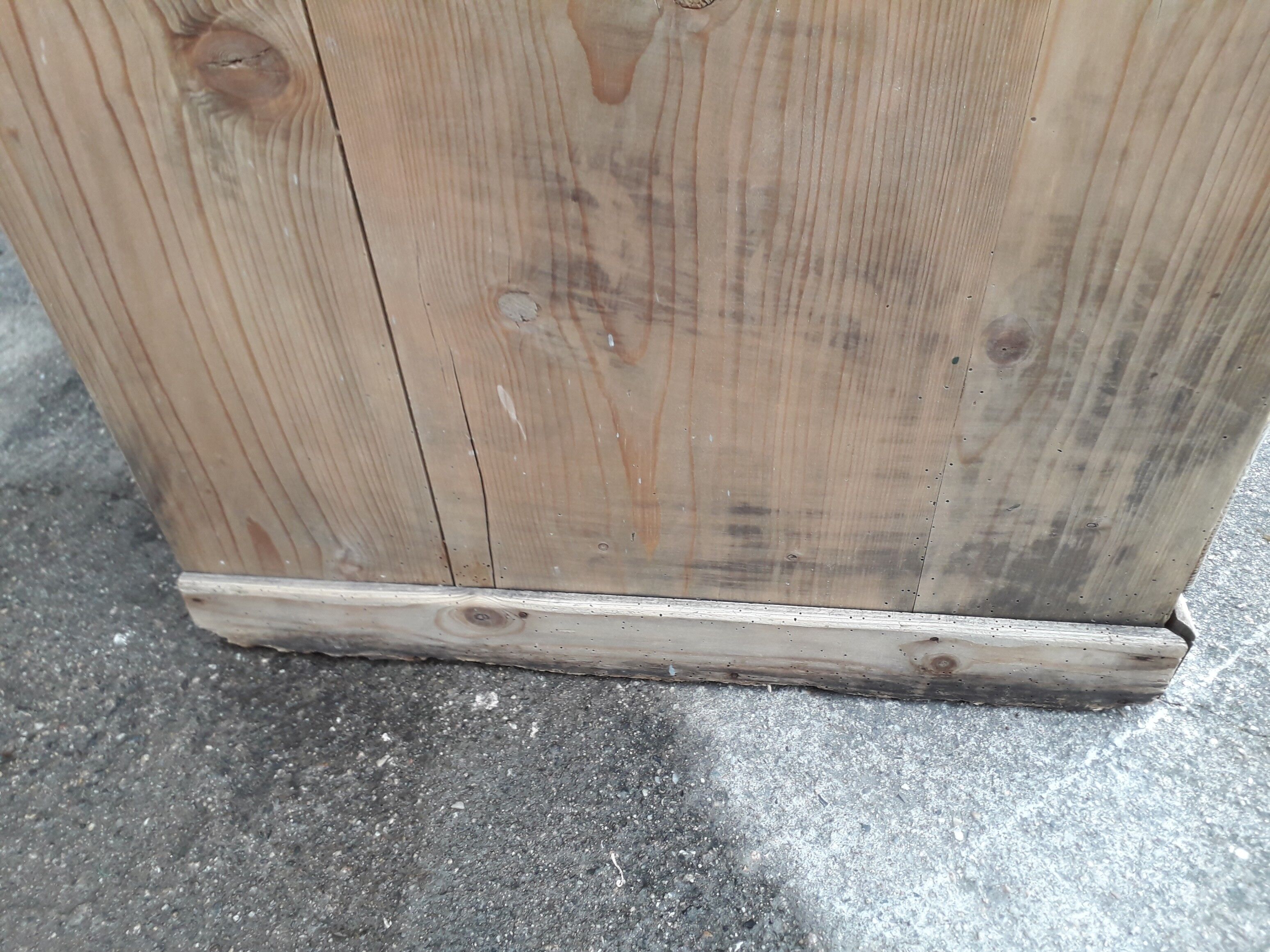 Trade cabinet with drawers