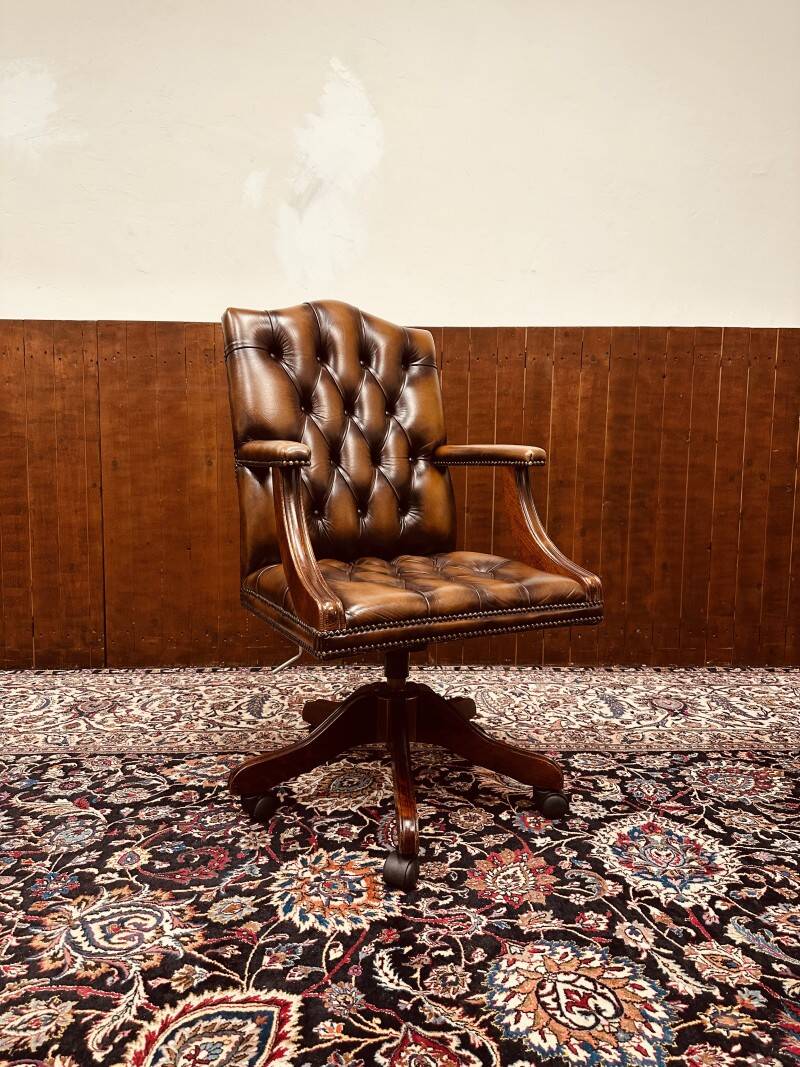 Classic English President Chair Brown Office chair