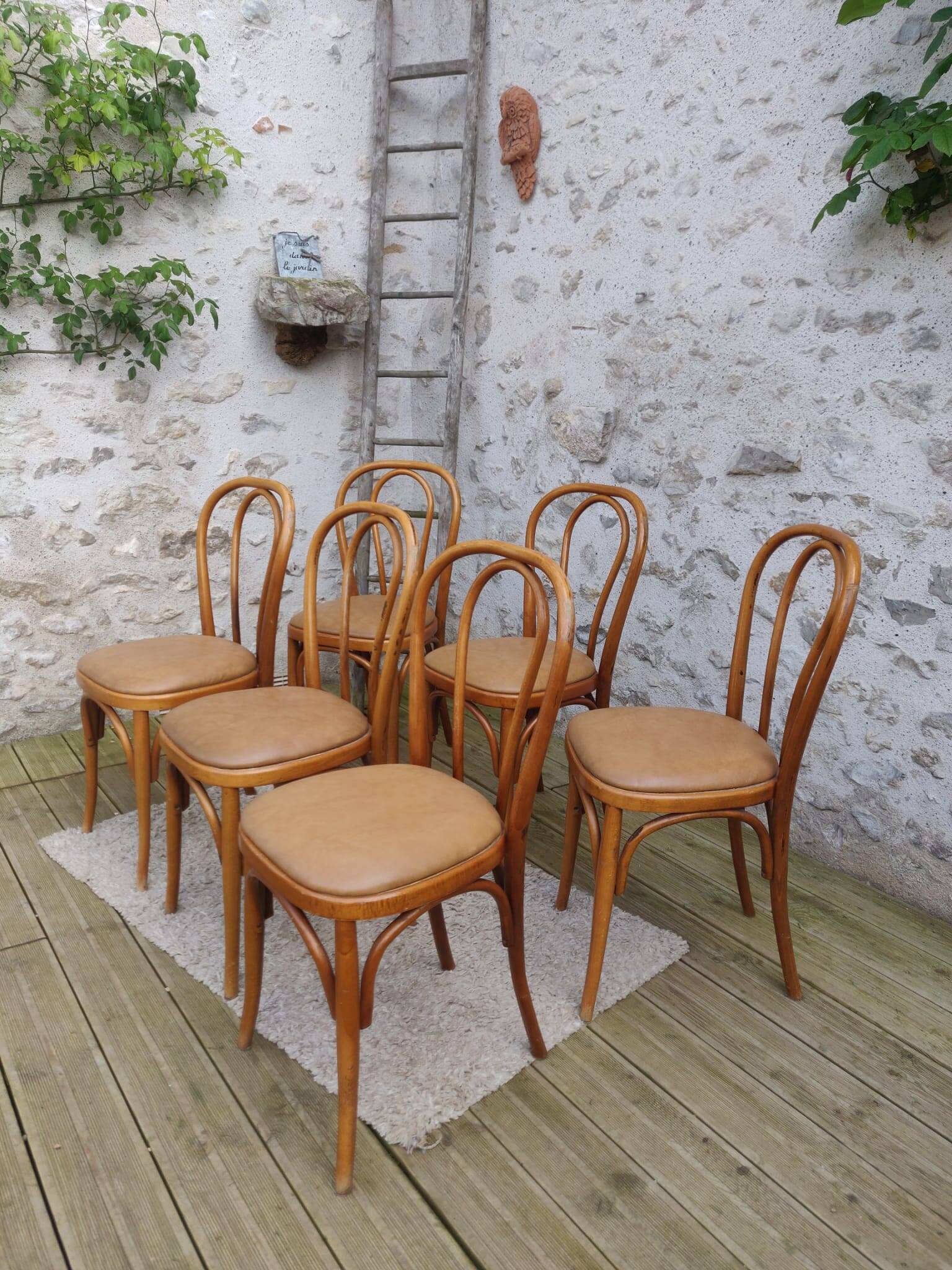 Suite of 6 bistro chairs