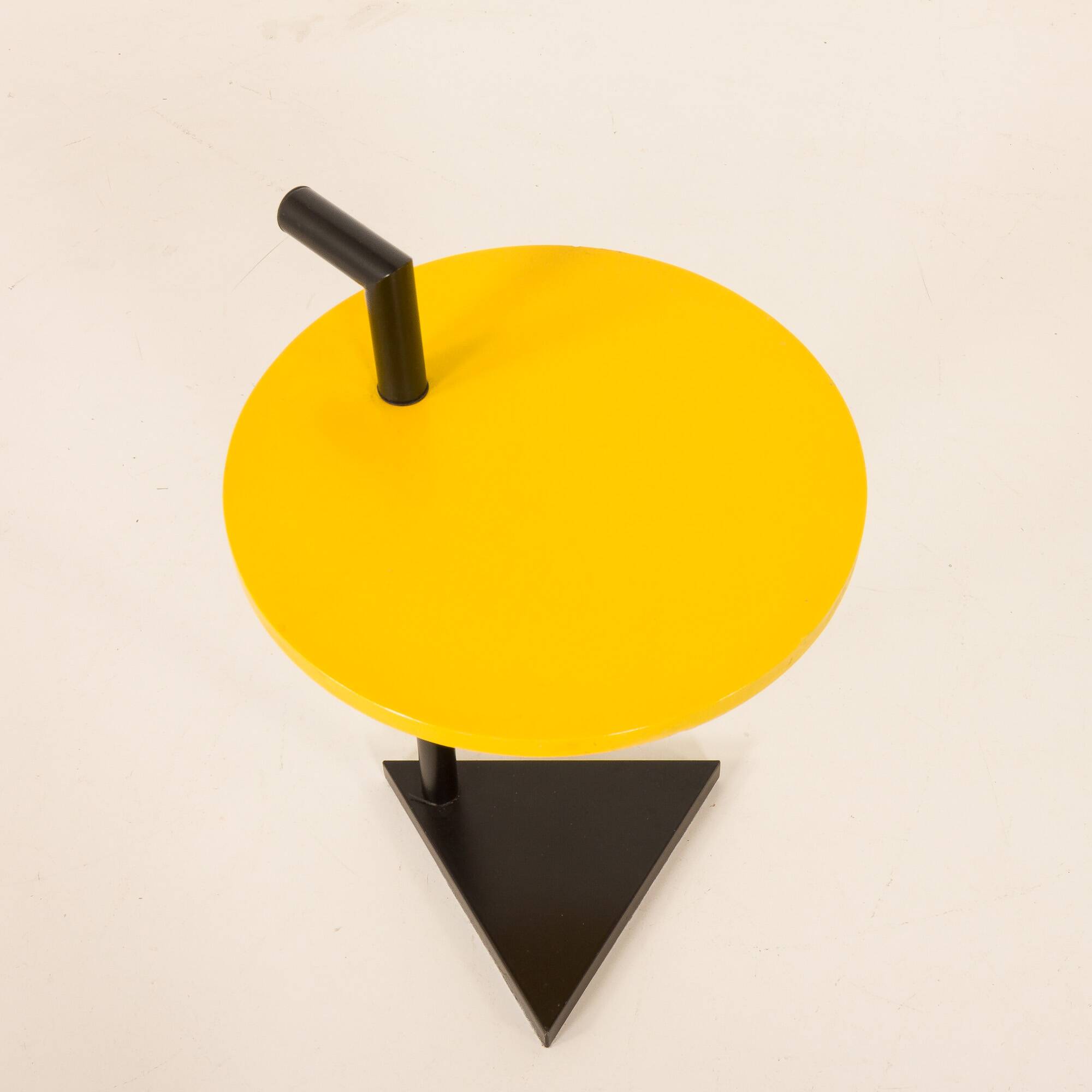 Memphis Milano style side table, Italy 1980s