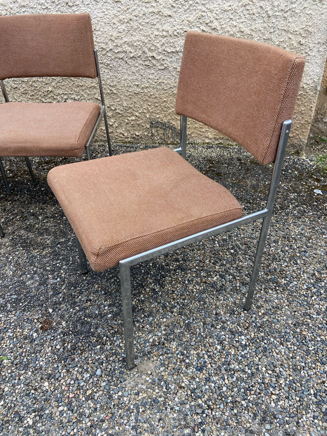 Set of 4 chromed metal chairs