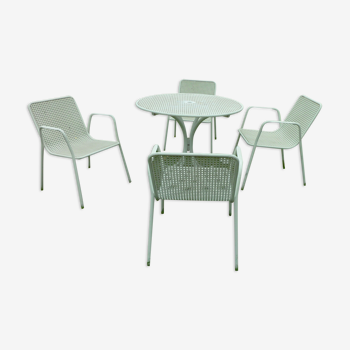 Salon de jardin en fer blanc une table 4 fauteuils