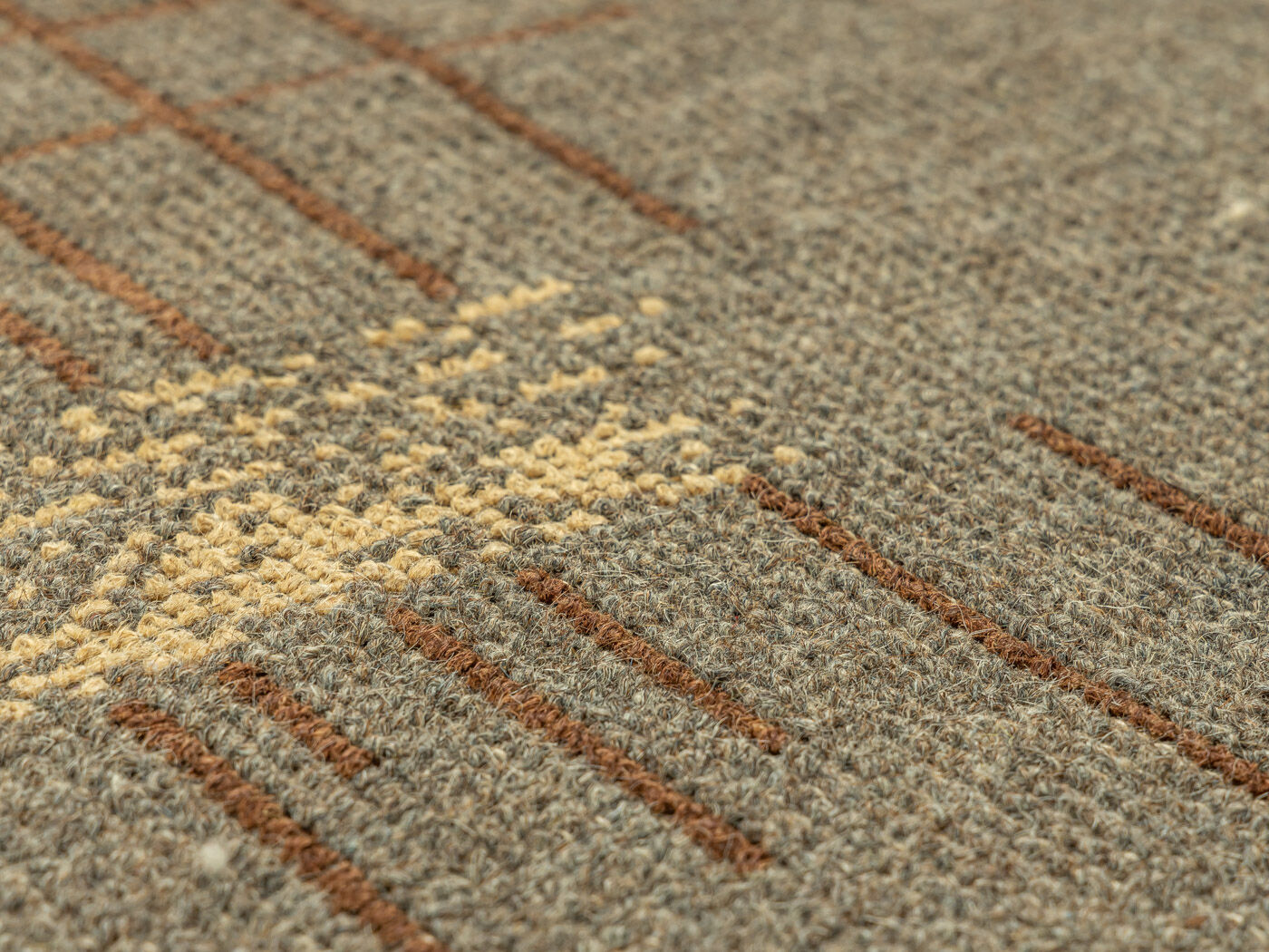 1960s carpet, 238 x 330