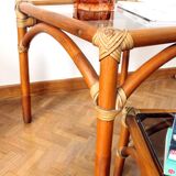 Ensemble de tables basses en rotin et verre fumé