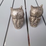 Metal owl salt & pepper shakers