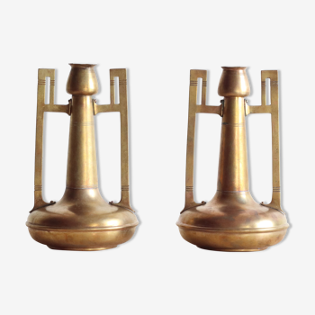 Paire de vases art nouveau en cuivre et laiton par Gustave Serrurier-Bovy