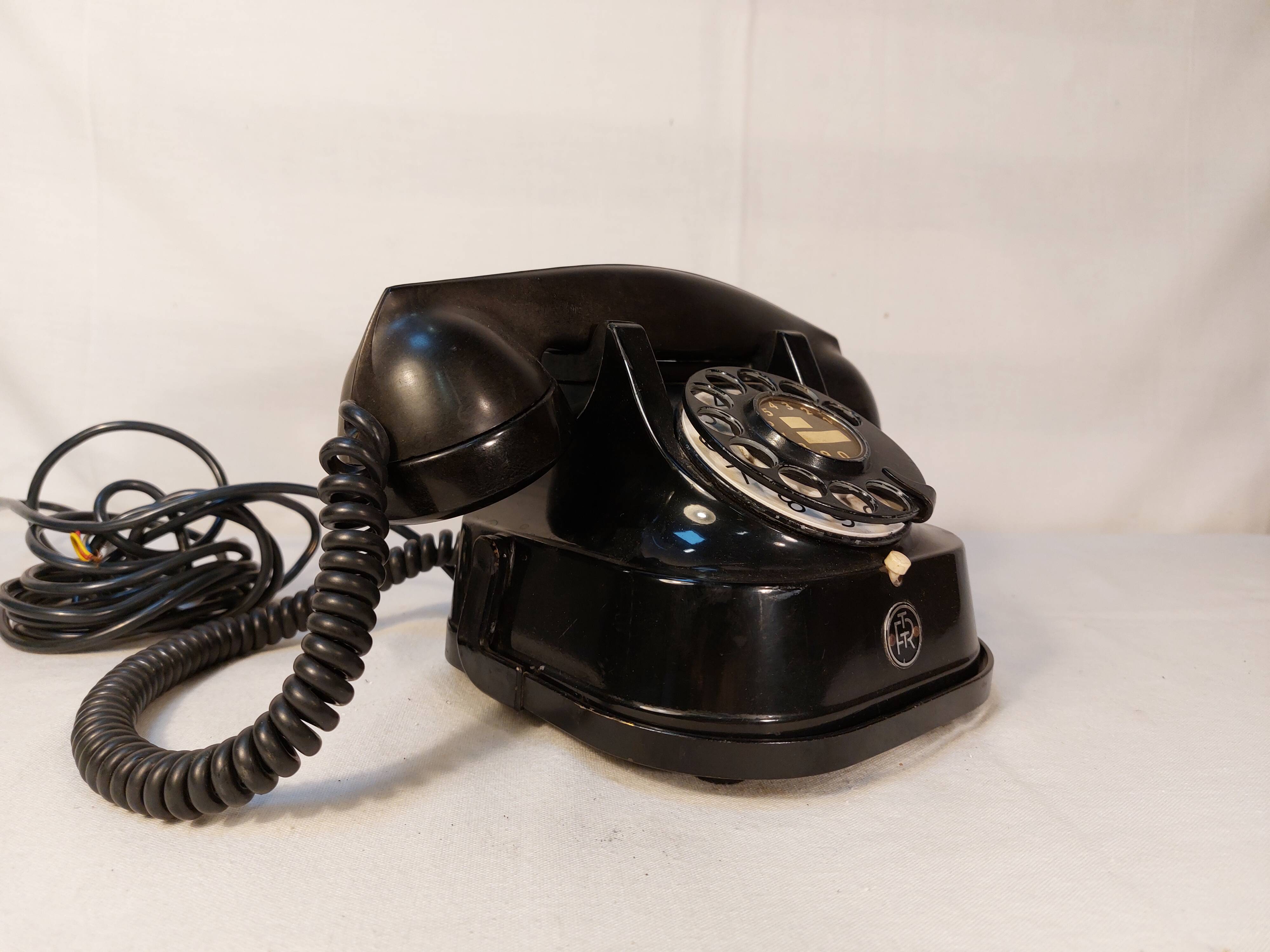 Old Belgian RTT 56B dial telephone in black bakelite